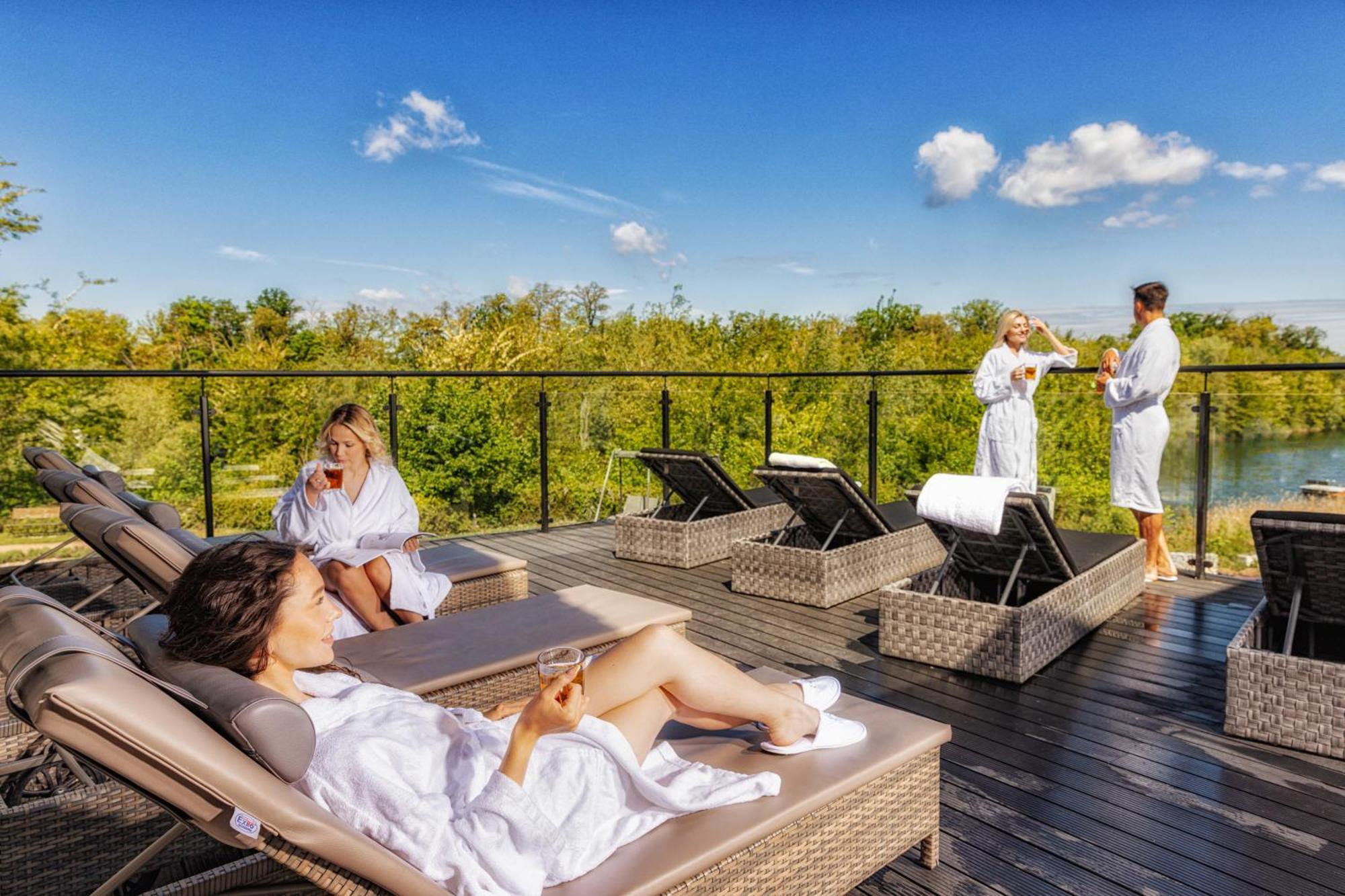 Bernstein Acamed Resort Nienburg  Exterior foto